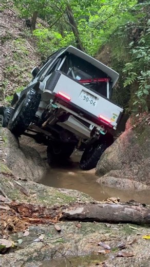 帰りもやっぱりせまい⁉️🤣🤣🤣#ja11 #クロカン #オフロード #jimny #offroad #mud #ジムニー #automobile #adventure