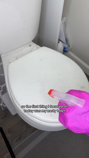 Deep clean with me! #clean #cleaningmotivation #cleaningservice | The REAL Amanda Rose