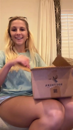 Unboxing with @Southern String Hat Co 🔥🫶🏼 #girlswhofish #foryoupage #bassfishing #southernstringhatco #southernstringoutdoors