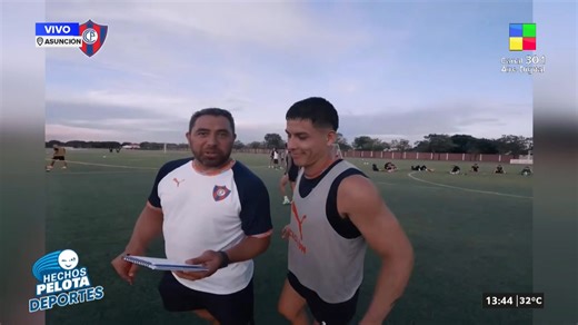 ❓ ¿Qué le falta a Cerro Porteño para cerrar el mercado de pases? 📌 El directivo de Cerro Porteño, Enrique Biedermann, habló sobre lo que aún resta para completar las contrataciones y cómo se perfila el cierre del mercado para el ciclón. 🎧 Escuchá sus declaraciones. 📲 #a24noticiaspy #cerroporteño | A24 Com Py