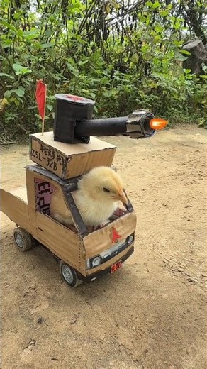 A story of a clever chick 😱~ mini wood toy- woodworking art skill/wood hand #shorts #funnycomedy