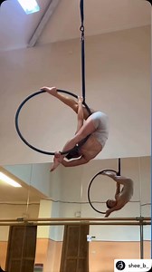 Cool split combo from @shee_b_! ⭐️ #aerialhooptricks | Aerial Hoop Tricks