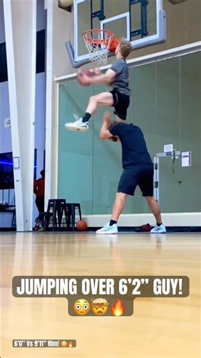 CRAZY DUNK OVER SOMEONE! 😳🤯🔥 #shorts