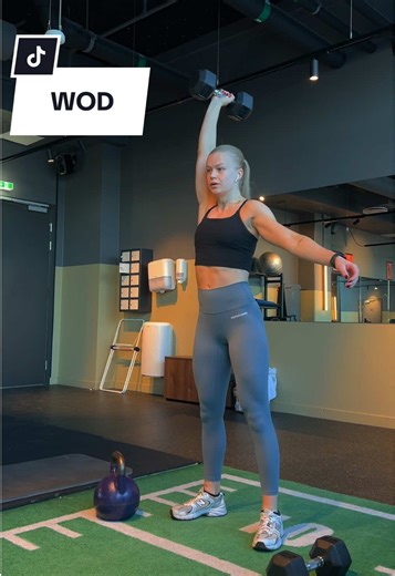 Workout Routine: Front Rack Lunges and More