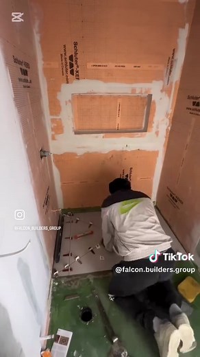 Sleek Curbless Shower Install for Luxury Bath Designs