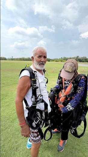 Dada Ji Skydiving 🪂 15000Ft 😎#ankitbigmouth #skydiving #desi #haryana