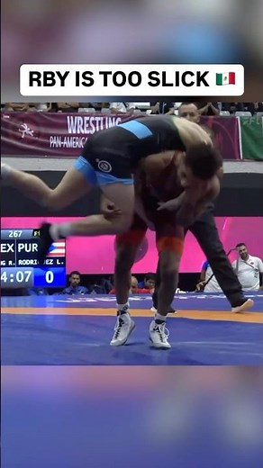 Roman Bravo-Young is a human highlight reel for Mexico 🇲🇽