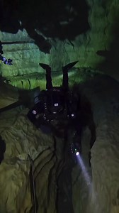 Diving in caves demands gear that can withstand the toughest conditions. Our Kubi drysuit gloves, as showcased by diver @martetuteleers, excel in extreme environments, providing the durability, grip, warmth, and flexibility you need for conquering underwater caves in France and beyond. Explore the depths with confidence, wear Kubi > https://bit.ly/3SX1kE3 Photo by @floriansymoens #CaveExploration #DivingAdventures #StayDryStayWarm #KUBIDryGloves #AD | DeeperBlue.com