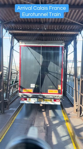 Eurotunnel train arrival Calais France – truckers on TikTok