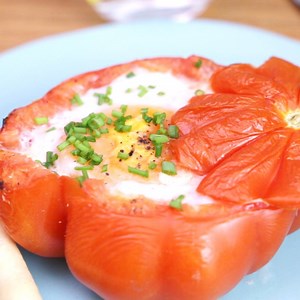 Originales, ces tomates farcies façon œufs cocotte d'ELLE à table ! | Demotivateur Food