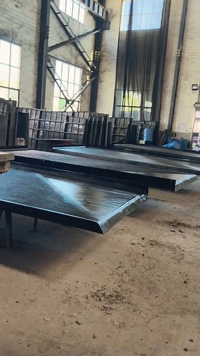 Mineral processing shaking table for gold extraction #GoldSelectionshaker #Separationshaker #Sandgoldshaker #Mineralprocessingshaker #GoldPanningShaker #GoldPanningEquipment #GoldPanning #GoldMine #MineralprocessingEquipment #Penang #Ipoh #JohorBahru | Fang Dong | Facebook