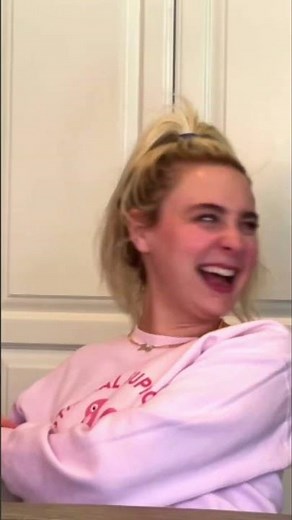 ALESSANDRA TORRESANI, PODCASTER Emotional Support.Actress Caprica(Zoe)The Big Bang Theory(Claire)