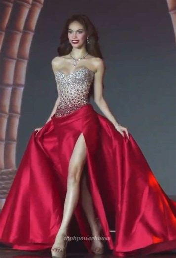 Kirsten Dawn Delerio’s Full Performance at Miss Philippines Earth 2026 💚👑 One of this year’s strongest frontrunners, Kirsten’s journey ended in the Top 10. It may not have been the result many expected, but she leaves the stage with grace, pride, and a performance to remember. ✨ #MissPhilippinesEarth2026 #KirstenDawnDelerio #Top10 #PageantPH #EarthQueen @kirstenanrsn