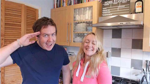 HOW TO MAKE A LEGO CAKE