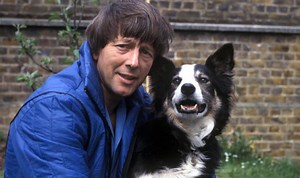 Blue Peter's John Noakes climbs Nelson's Column
