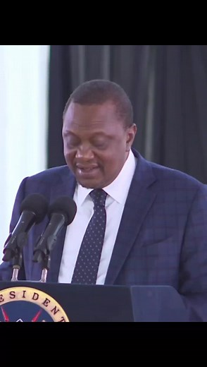 President Uhuru Kenyatta Speaks Jamaican and Swims in Water on TikTok
