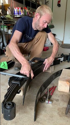 Ford F350 : New Leaf Springs : Part 4 (Parts Swap)