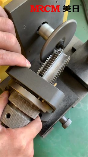 1.5M views · 10K reactions | Tap Grinding #grind #workshop #industrias #mrcm #grinder #tool #elertictool #grindmachine #grinding #cnc #tools | mrcmgrinder | Facebook