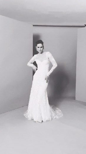 Here is a sneak peak behind-the-scenes at our recent 2024 ICON Collection Lookbook photoshoot. 📸 Our model Alex is wearing the Shaftesbury wedding gown, available to try on now. Book an appointment at our flagship store in Knightsbridge, London. 💻www.carolinecastigliano.com⁠ 📧 knightsbridge@carolinecastigliano.com⁠ 📞 44 (0)207 590 9120⁠ 📍 154 Brompton Rd, SW3 1HX #BTS #CarolineCastigliano #BridalStyle #BritishDesigner #WeddingInspo #BridalFashion #BrideToBe #Couture #BespokeWedding #Couture