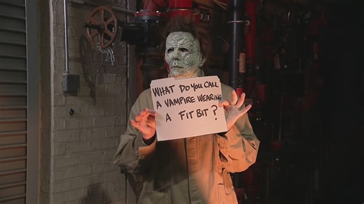 Michael Myers tells side-splitting jokes