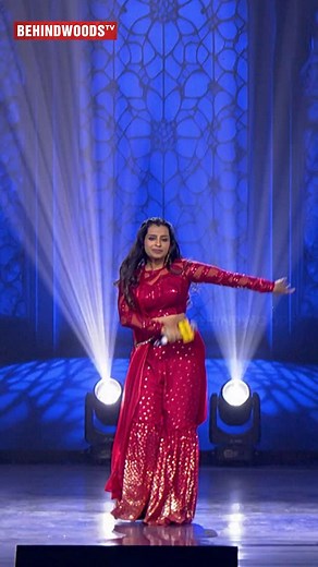 4.1M views · 42K reactions | NannareNannare… Happy to perform @behindwoodsofficial Gold Icons 殺 Outfit @anushaa13 Makeup @makeup_by_kez Hair @banuhairstylist | Sivaangi Krishnakumar | Facebook