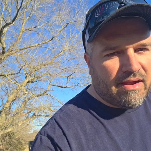 There's not much you can do when it comes to deer and trees crashing thru an electric fence. But our products can help. This was an easy fix and wasn't causing a fault. | Utilizer