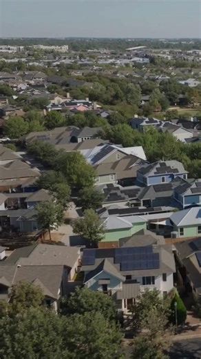 ☀️ Austin Energy’s solar contractors have helped hundreds of homeowners shine bright with local incentives and federal tax credits. If your solar project is in the works, don’t miss out! Make sure your contractor submits it for inspection by Friday, Dec. 12 to lock in those federal incentives before they sunset on Dec. 31 🌅 Curious about Austin Energy’s solar incentives? 🌞 👉 AustinEnergy.com/Solar | Austin Energy