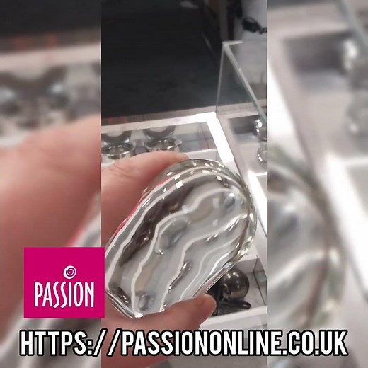 Large cylinder glass butt plug