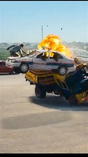 Robot vs police fight #robot Munna Bhaiya #shorts #viral #mirzapur