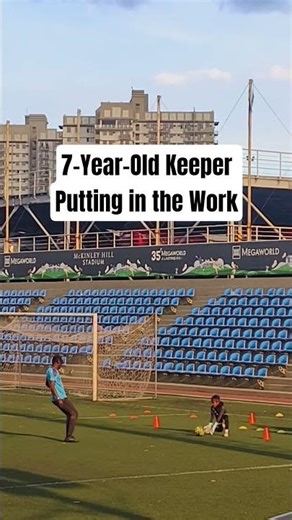 Goalkeeper training day.Learning positioning, footwork, and confidence in goal.