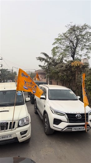 Yaad Sran on Instagram: "✌️"