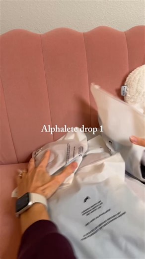 Kathryn Mueller on Instagram: "Revive is back!!😍 perfect for a little glute contour but not full compression like pump! @alphalete drop 1 happening on Saturday, January 17 at 1pm CT Code KATHRYN for 10% off Review coming on YouTube this weekend! #alphalete #alphaletedrop1"