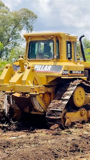 Yesterday, our team made strides at Afdis, Mt Hampden, constructing a robust 1,700m x 9m fireguard using our heavy-duty D6H Caterpillar bulldozer, exemplifying our commitment to safety and efficiency. Need earthmoving, construction, or mining equipment hire in Harare and beyond? We’re dedicated to providing top-tier machinery and expert service to empower your projects. Contact us today for reliable solutions! 📞 0772593344 | PlantQuip Zimbabwe