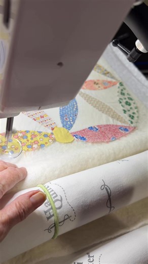 6.7K views · 122 reactions | ALL quilt tops on a longarm need to be basted as you roll the quilt, otherwise your quilt will pull inward and have lots of shape issues. Even a curved top needs basting, just go slow. #longarmquilting #vintagequilt #quiltingvintage | Kelly Cline Quilting | Facebook