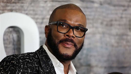 Tyler Perry tried to help TSA workers with $1,000 gift cards. Here's why workers are being asked to return them
