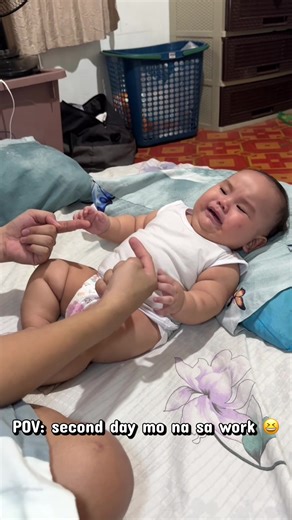 Hahahhaha bakit pagod ka na agad? 😆 #fyp #babycutevideos #funnybabyvideos #babiesoftiktok #cryingbaby