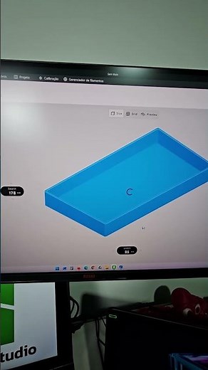 Create 3D boxes with dividers!