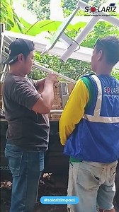 Pemasangan Lampu PJU Tenaga Surya di Desa Panjang Bae Kudus oleh Solariz