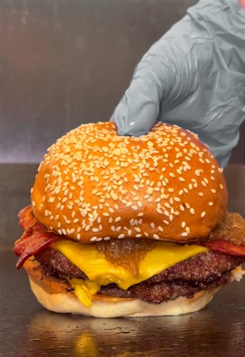 Delicious Gourmet Burgers to Satisfy Your Cravings