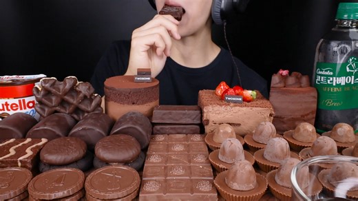 Full Video YouTube Jimmy ASMR, Jimmy Eats #eating #asmr #chocolate #icecream #nutella #咀嚼音 #モッパン #大食い #食べる音 #チョコレート #アイスクリーム #초콜릿 #아이스크림 | Jimmy ASMR