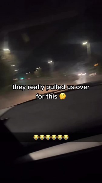 Pulled Over By Police: Nighttime Driving Encounter