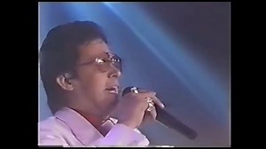 12K views · 286 reactions | LOCO - HECTOR LAVOE (Héctor Juan Pérez Martínez; Ponce, 1946 - Nueva York, 1993) Cantante y compositor puertorriqueño, considerado uno de los mejores intérpretes de música caribeña de todos los tiempos y pionero en la introducción de la salsa neoyorquina a principios de los años setenta. Formó parte de la mítica orquesta del trombonista Willie Colón y fue conocido por el sobrenombre de El Cantante de los Cantantes. | TonySalsa Radio | Facebook