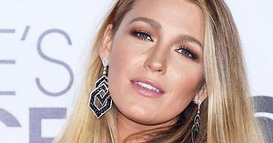 Blake Lively Showed Off Her Natural Curls On The Red Carpet