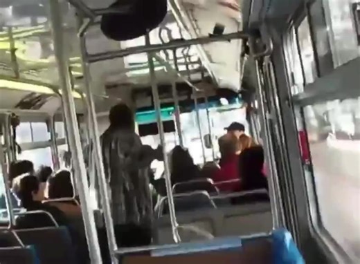 No Commentary Needed For This Finding Out Moment