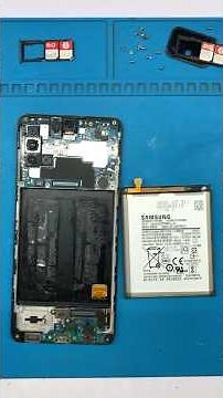 samsung A51 battery replacement 🔋📲 #batterymaintenance #batteryrepair #tech #youtubeshorts