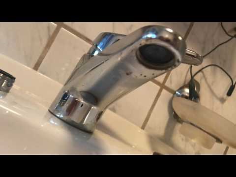 How to replace a Faucet aerator install a tap aerator to faucet DIY