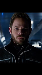 Do you remember that intense scene from X-Men: Days of Future Past where Magneto and Iceman rescue Rogue, and Bobby makes the ultimate sacrifice for her? ❄️🧲 If you don’t, that’s because it’s from an alternative version of the movie! 🎬 Only a few people have seen this edition—have you? 🤔✨ #XMen #DaysOfFuturePast #RogueCut #Magneto #Iceman #Marvel #MovieTrivia | Comicverseexplored