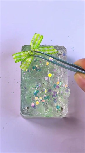 Brother Xigua and Orange Girl do pearlescent texture painting. Toy video and toy recommendations
