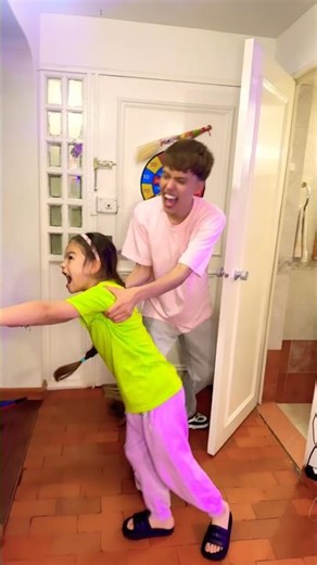 UNA HABITACIÓN DEL TERROR! 😨 #divertido #humor #familiaibañez #comedia