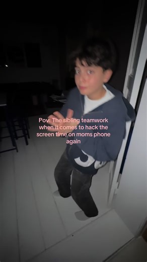 Sibling Teamwork to Hack Screen Time Again